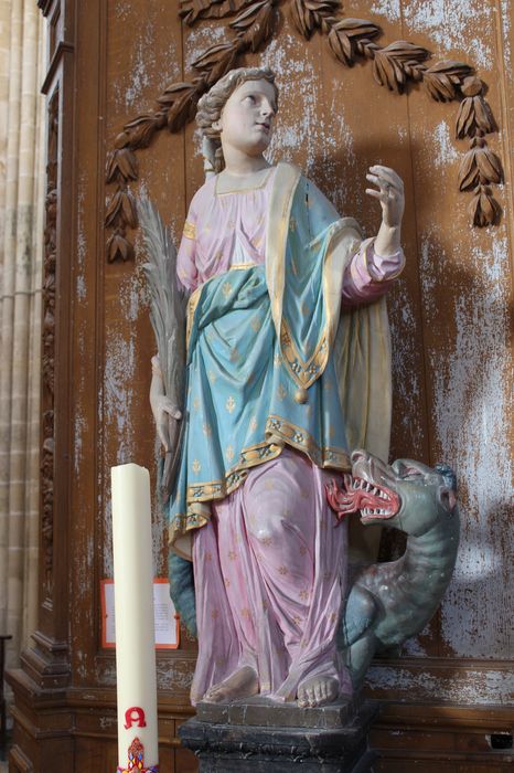 2 statues : sainte Marguerite ; saint évêque (saint Martin)