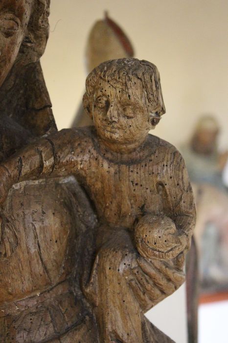 statue (demi nature) : Vierge à l'Enfant, détail de l'enfant