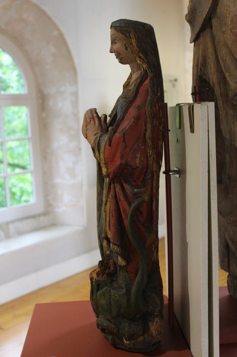 statue : sainte Marguerite, profil gauche, vue générale