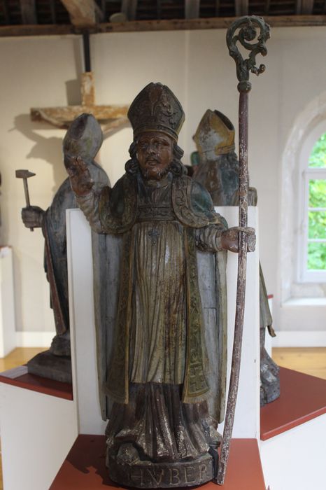 statue : saint Hubert, vue générale