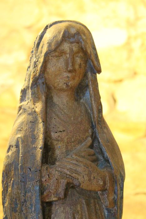 statue : Vierge de Douleur, vue partielle