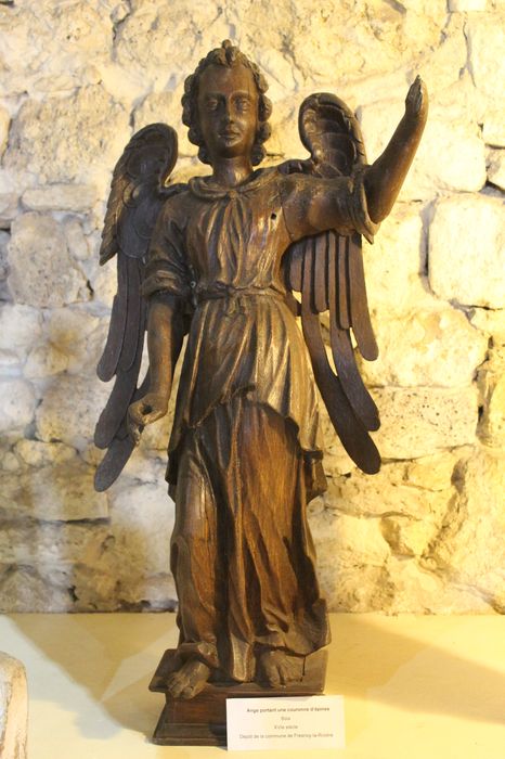 statue : Ange, vue générale