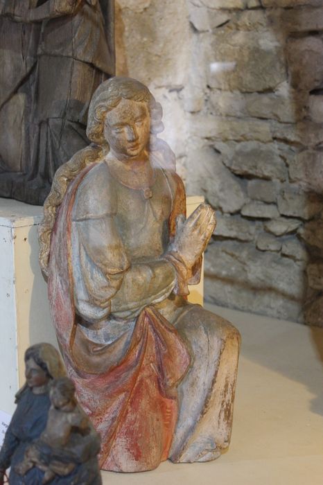 statue : Ange ou Sainte, vue générale