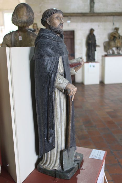 statue : Saint Fiacre, profil droit, vue générale