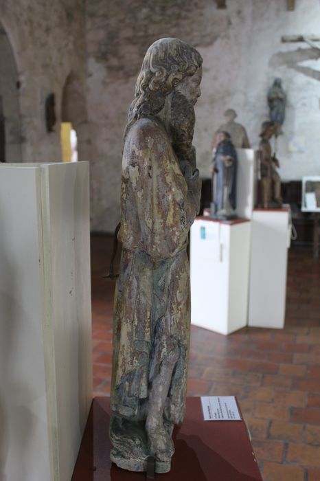 statue (demi-nature) : Saint Jean Baptiste, profil droit, vue générale