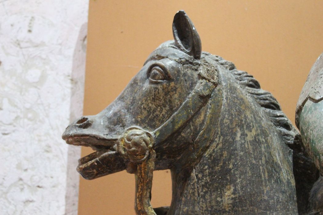 groupe sculpté : Charité de saint Martin, détail de la tête du cheval