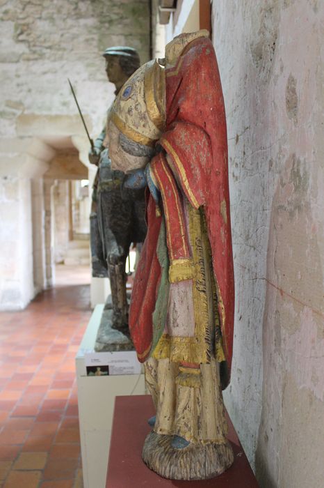 statue : Saint Denis, profil gauche, profil gauche, vue générale