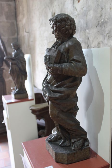 statue : Saint Paul, vue générale