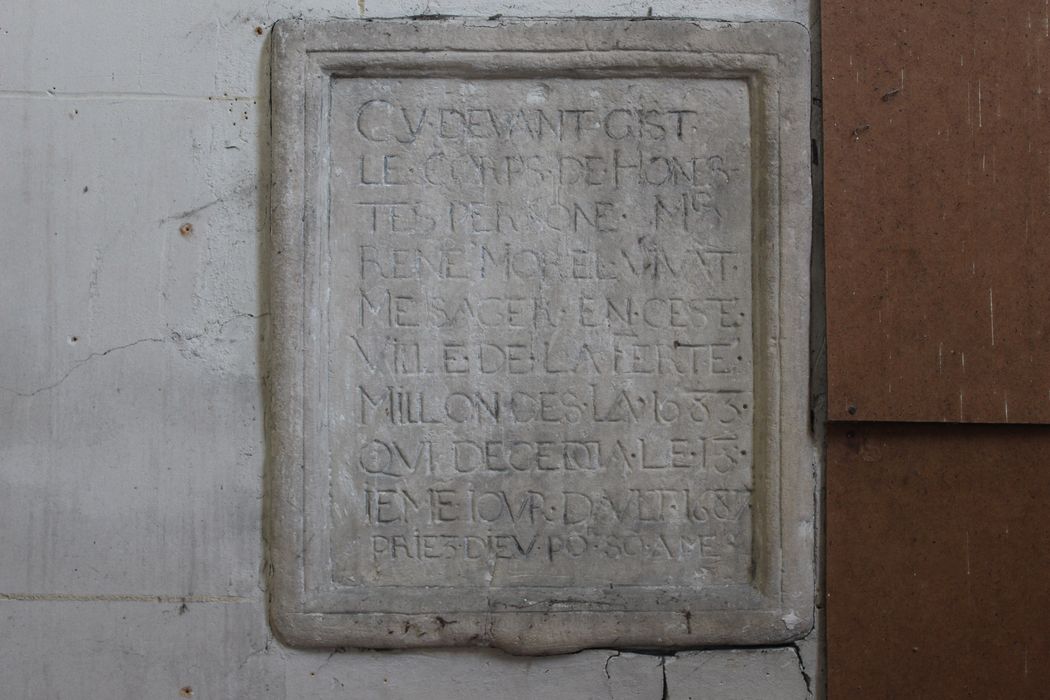 inscription funéraire, collatéral nord, vue générale