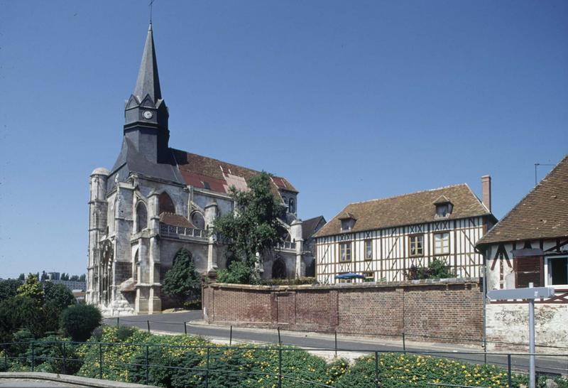 Ensemble sud-ouest et maison à pans de bois