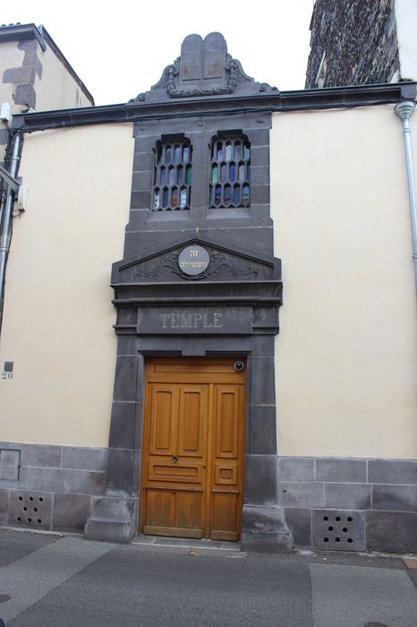 Façade Ouest sur rue, vue générale