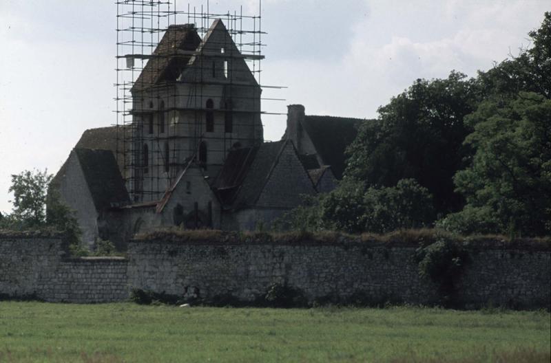 Clocher de l'église en cours de restauration