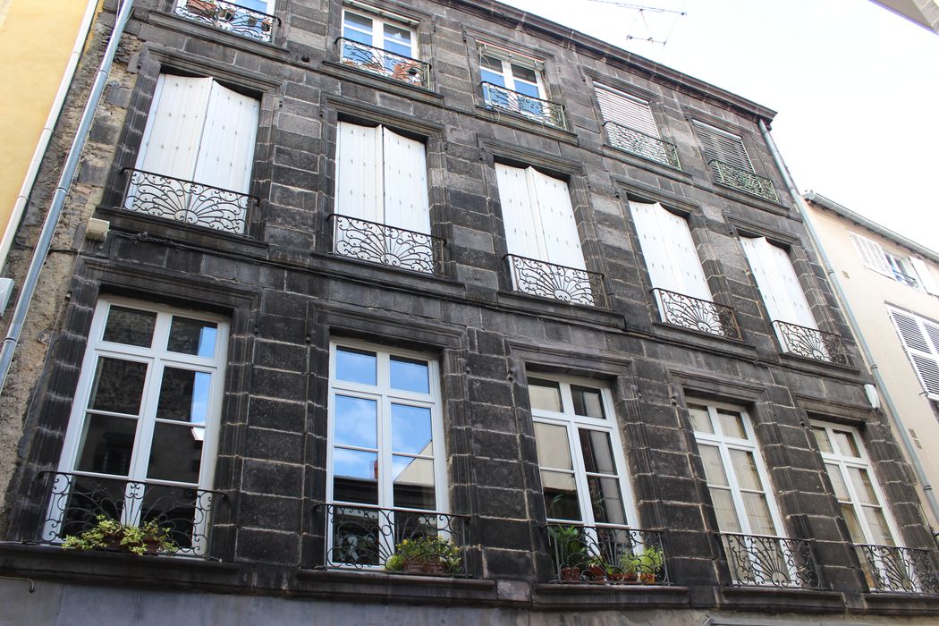 façade Est, vue partielle