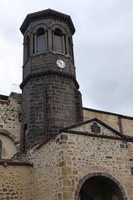 clocher, vue générale