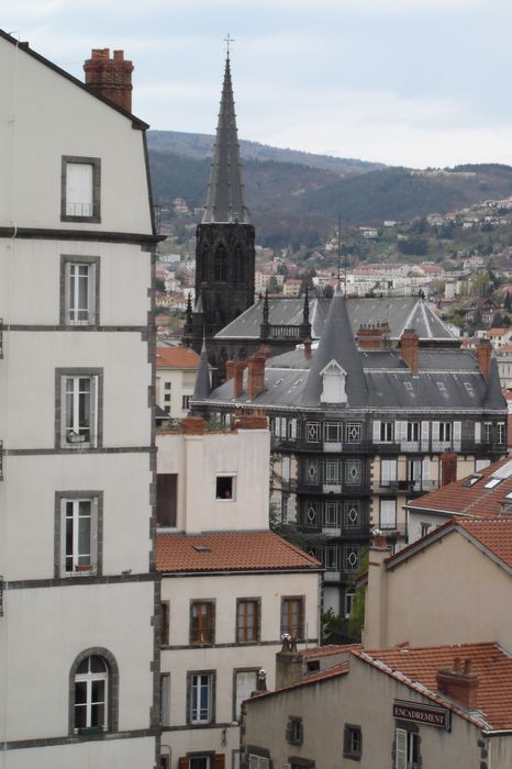 vue générale de la cité dans son environnement