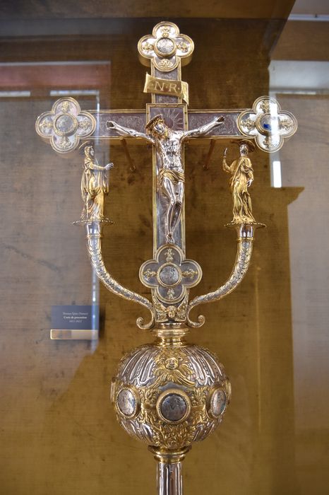 croix de procession, vue générale