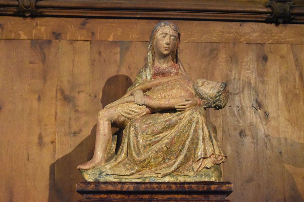 groupe sculpté : Vierge de Pitié, vue générale - © Ministère de la Culture (France), Médiathèque du patrimoine et de la photographie, diffusion RMN-GP