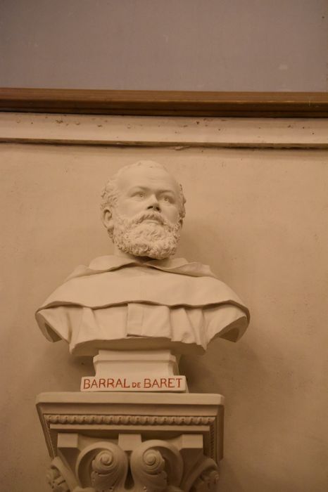 buste : Barral de Baret, vue générale