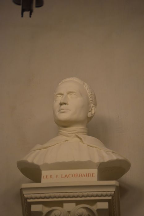 buste : Lacordaire Henri Dominique, vue générale