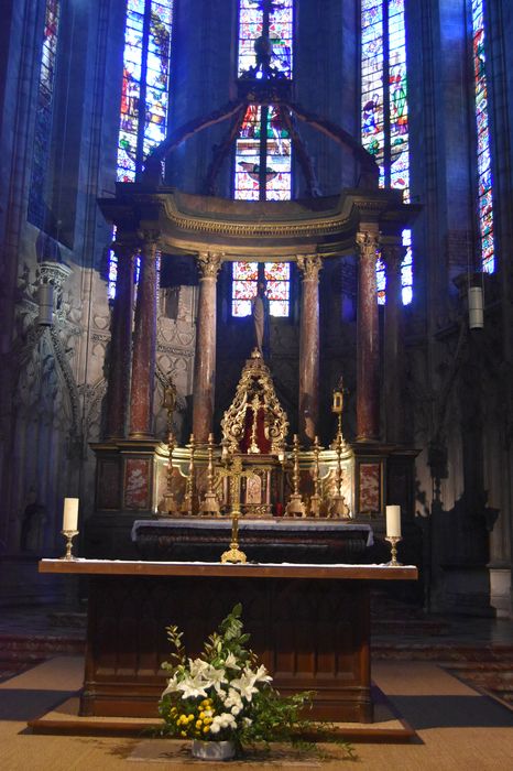 ensemble (autel, tabernacle, baldaquin), vue générale - © Ministère de la Culture (France), Médiathèque du patrimoine et de la photographie, diffusion RMN-GP