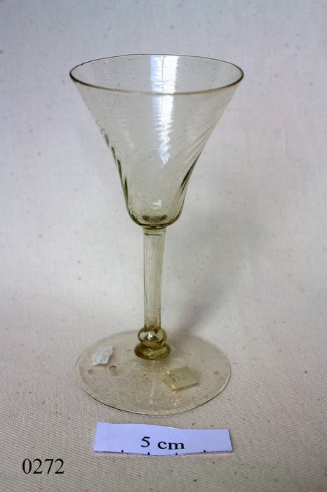 verre à jambe, vue générale