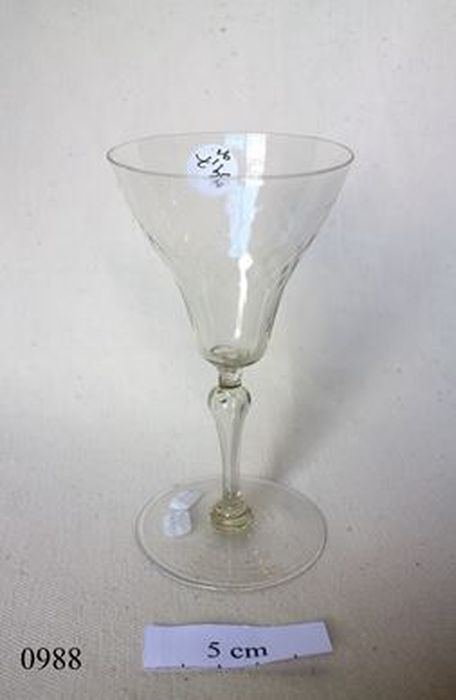 verre à jambe, vue générale