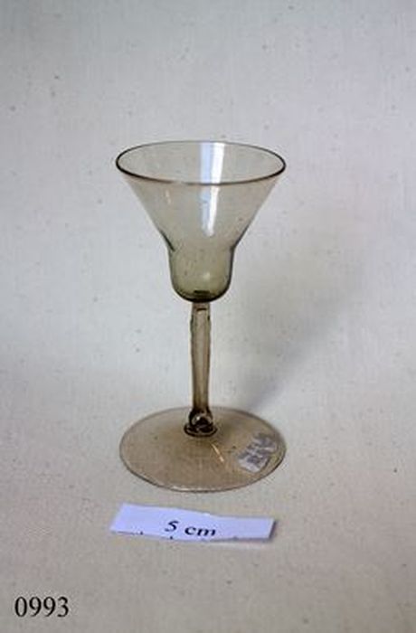 verre à jambe, vue générale