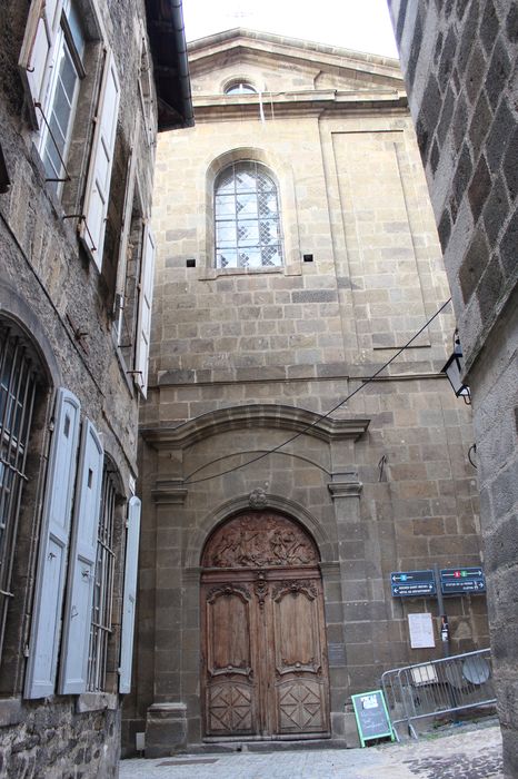 façade sud de la chapelle Saint-Alexis, vue générale