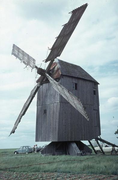 Ensemble, vue des ailes