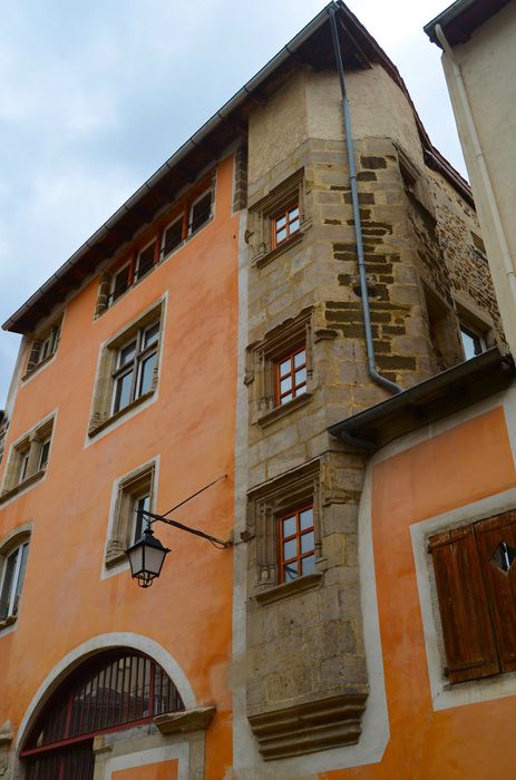 façade sur rue, vue générale