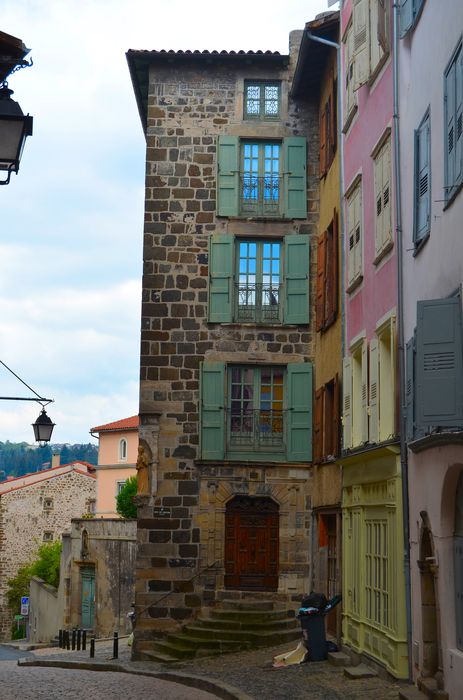 façade est sur rue, vue générale