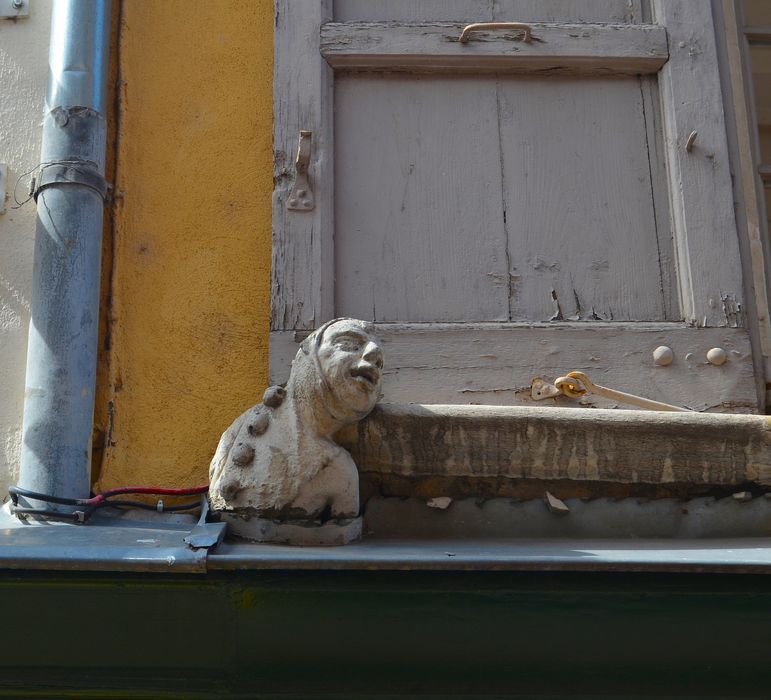 façade sur rue, détail