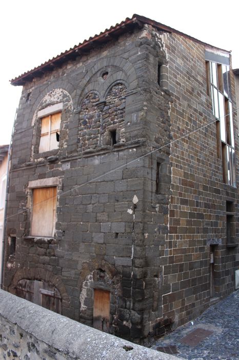 façade sur rue, vue générale