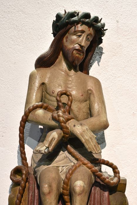 Statue : Christ de Pitié, vue partielle