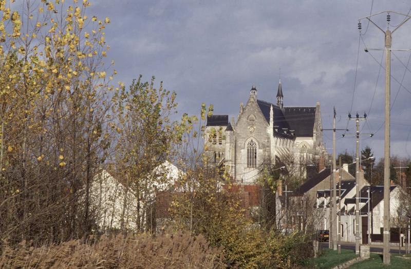 Façade ouest, maisons environnantes