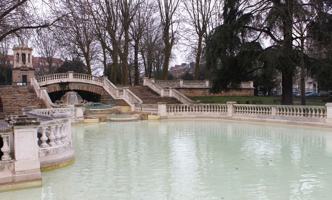 Réservoir Darcy et jardin Darcy : Bassin central, vue générale