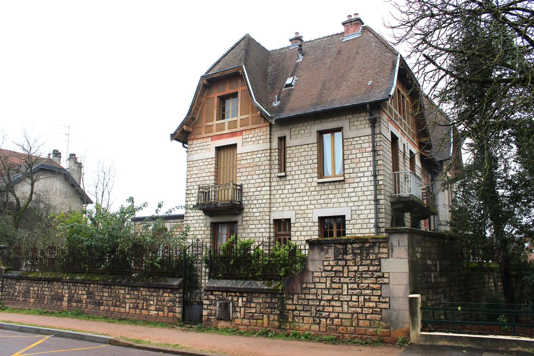 Maison Constantin et son jardin : Façades nord et est, vue générale