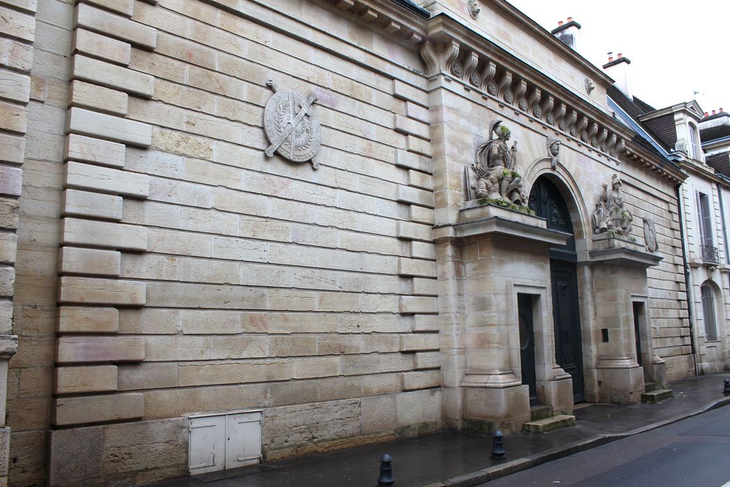 Hôtel du Commandant militaire : Façade sur rue, vue générale