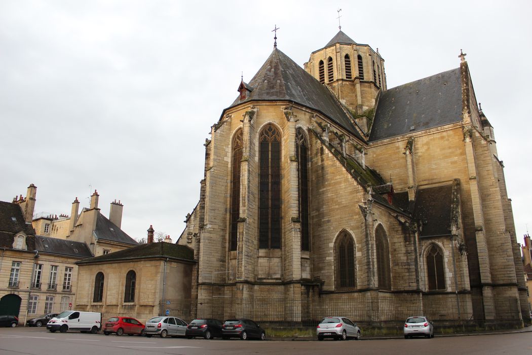 Eglise Saint-Michel : Chevet, vue générale