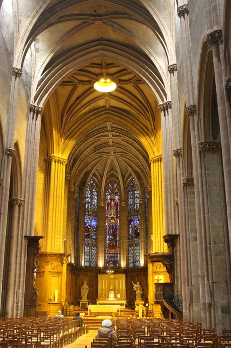 Eglise Saint-Michel : Nef, vue générale