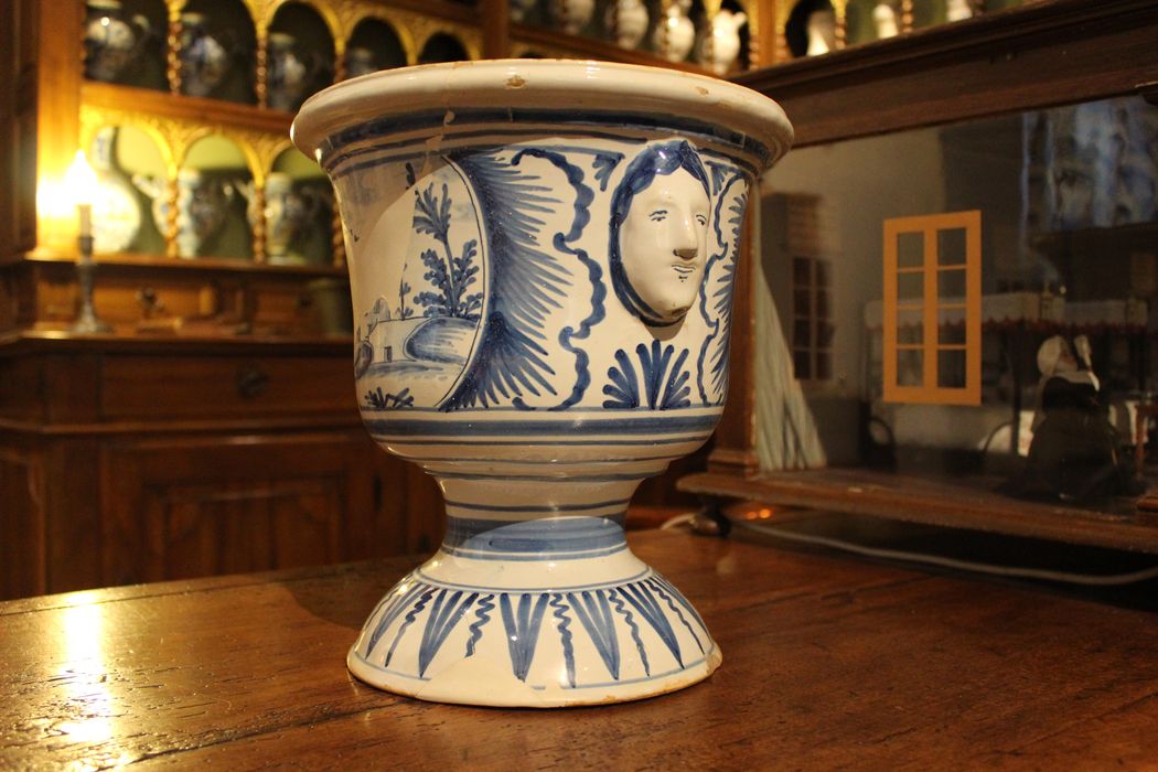 vase décoratif à piédouche - © Ministère de la Culture (France), Médiathèque du patrimoine et de la photographie, diffusion RMN-GP