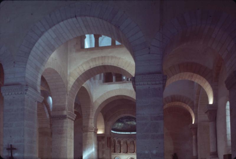 Intérieur : partie supérieure des arcades