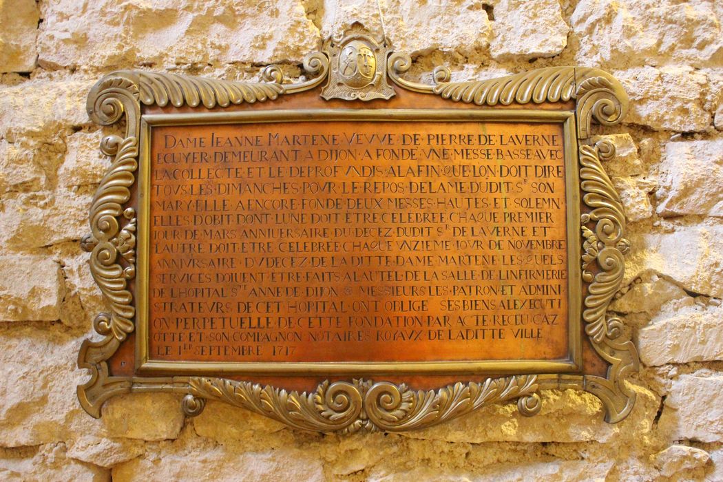 plaque commémorative de fondation de messes - © Ministère de la Culture (France), Médiathèque du patrimoine et de la photographie, diffusion RMN-GP