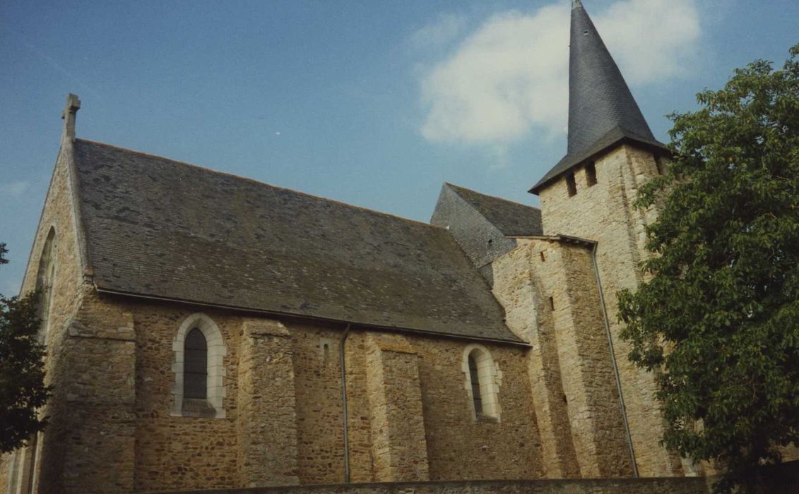 Eglise : Façade latérale sud, vue générale