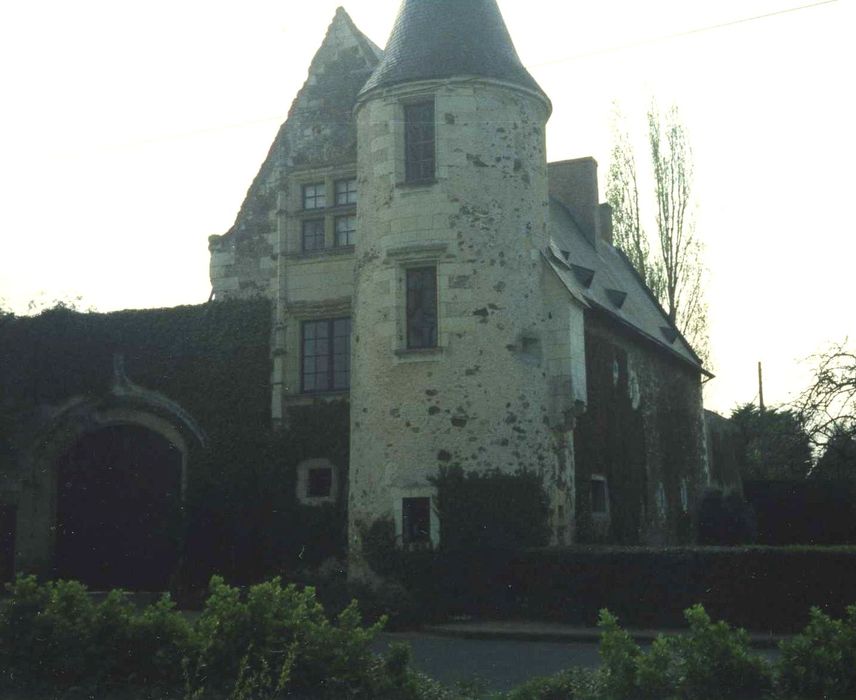 Manoir Les Grignons : Pignon est, vue générale