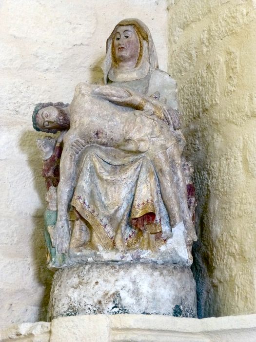 Groupe sculpté : Vierge de Pitié