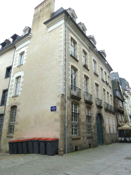 Immeuble ou hôtel de Ferron : Façades sur rues, vue générale