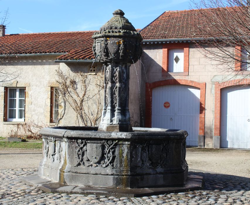 Fontaine : Vue générale