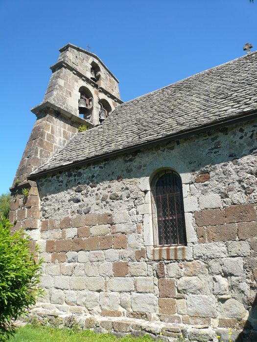 Eglise Saint-Martin : Façade latérale sud, vue partielle