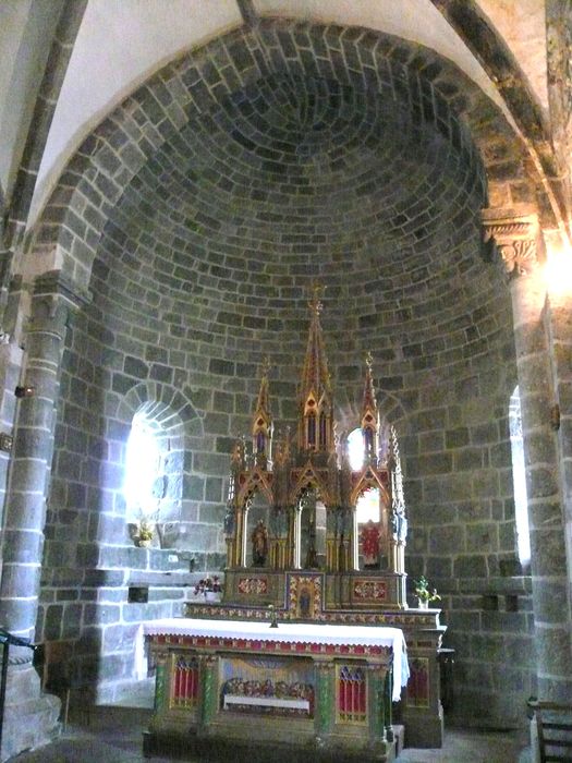 Eglise Saint-Hippolyte : Choeur, vue générale